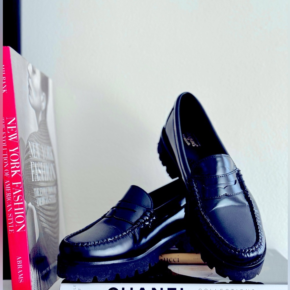G. H. Bass Woman’s WHITNEY SUPER LUG WEEJUNS LOAFER